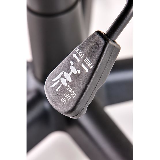 BERKEL irodai szék fekete-piros (1p=1db)