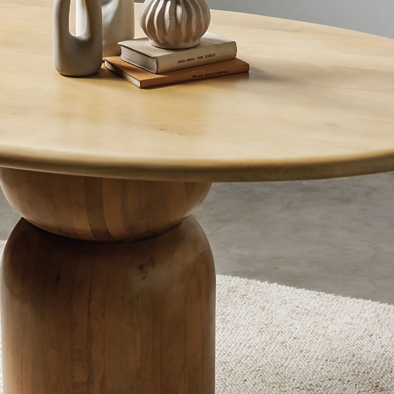 Calvari étkezőasztal 140 cm, ovális, mangófa, lekerekített formák