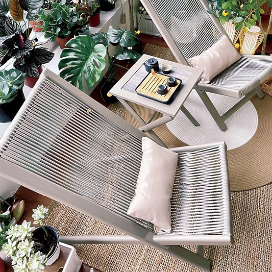 CHILL SAND terasz bútor szett napozóágyak és asztal