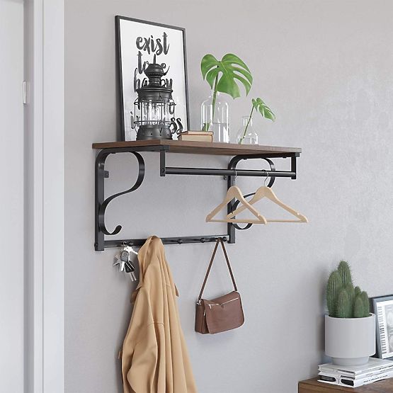 Fa polc ruhafogasokkal LOFT