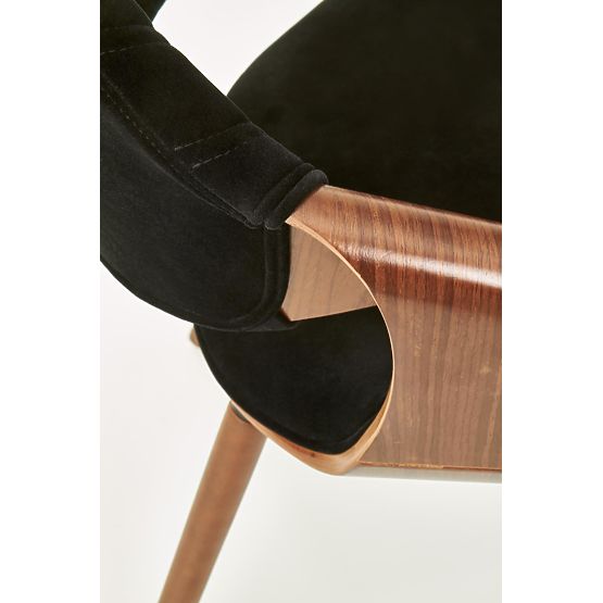 K396 dió / fekete szék (1p=1db)