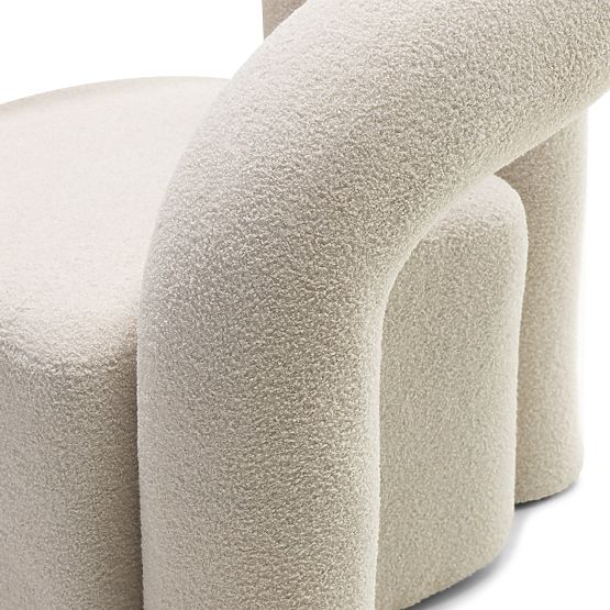 Kárpitozott Merry fotel világos bézs, boucle, lekerekített forma