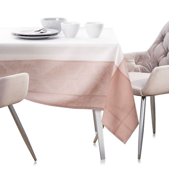 LILLE rózsaszín sima klasszikus mintájú abrosz 130x160 ameliahome