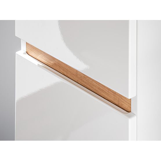 Magas szekrény 2 ajtóval