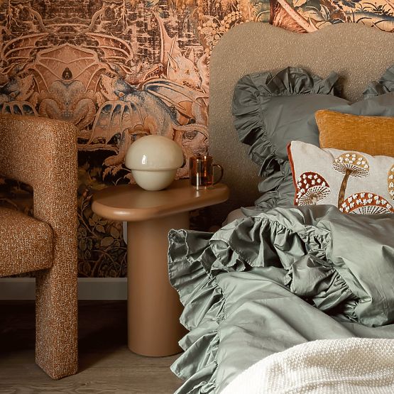 Monaco oldalsó asztal fahéj színű, matt, lekerekített formák