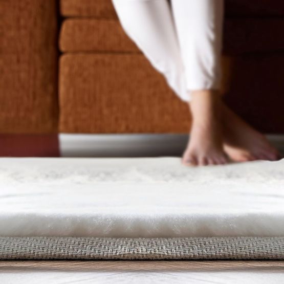 Selyem szőnyeg Rabbit - Sötétszürke