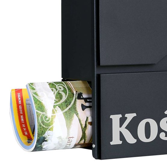 Vidar fekete postaláda feliratokkal