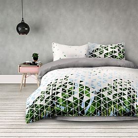 BASIC ágynemű zöld színben, nyomtatott növényi motívummal, modern stílusban, 155x220*2+80x80*2 Ameli