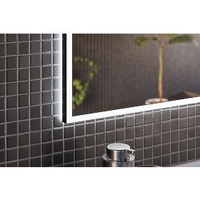 LED tükör keretben