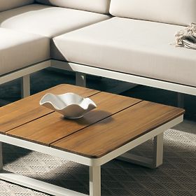 Porticato kerti sarokkanapé asztallal, FSC akácfa, teak megjelenés, világos bézs